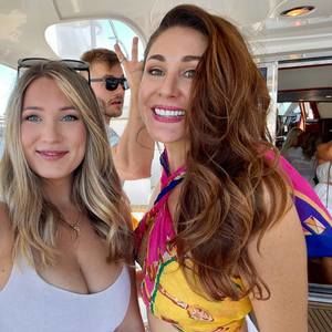 Meet your Posher, Elle